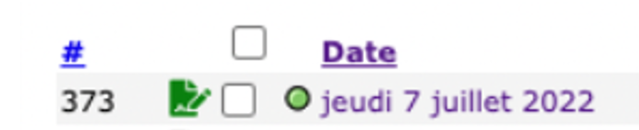 When the service offering is signed by the customer, a green icon appears next to the service offering number in the Collabox list.